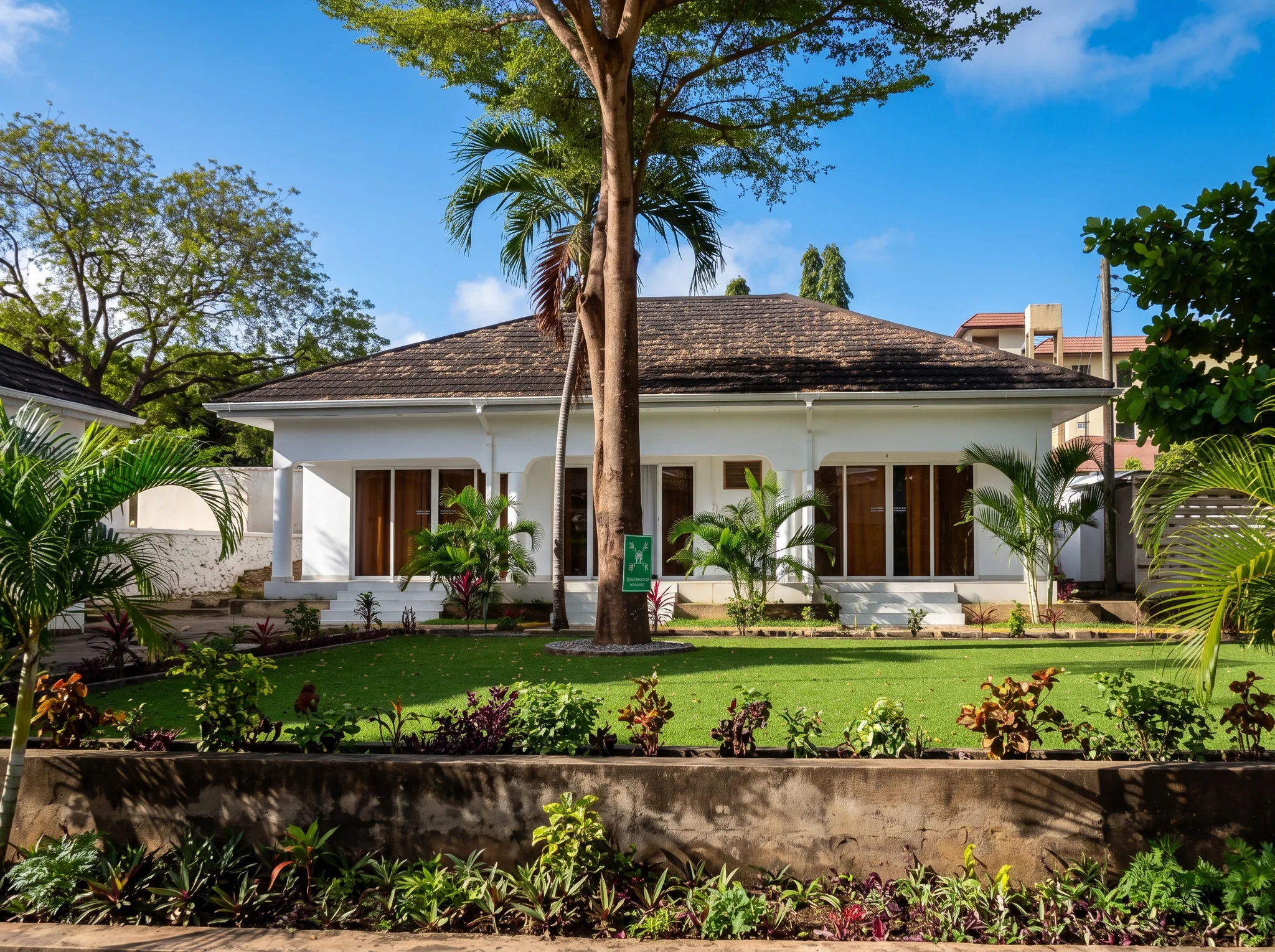 1-Bedroom Cottages Lawn and Verandah